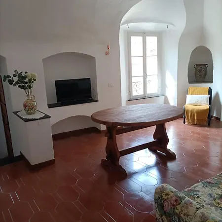 House Of The Arches